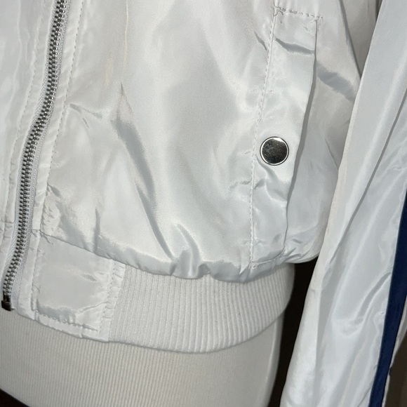 Outer Edge Size M - Picture 4 of 6